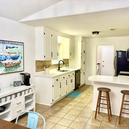 New! Close To Beach, Cozy, New Beds & Family Friendly Navarre Buitenkant foto
