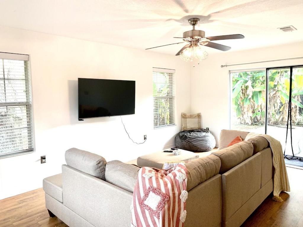 New! Close To Beach, Cozy, New Beds & Family Friendly Navarre Buitenkant foto